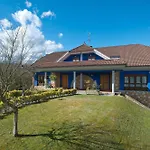 El Pongallin Holiday home Sevares