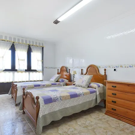 El Pongallin Holiday home Sevares