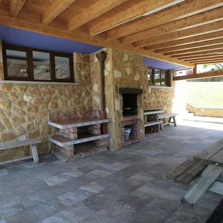 Holiday home El Pongallin Sevares